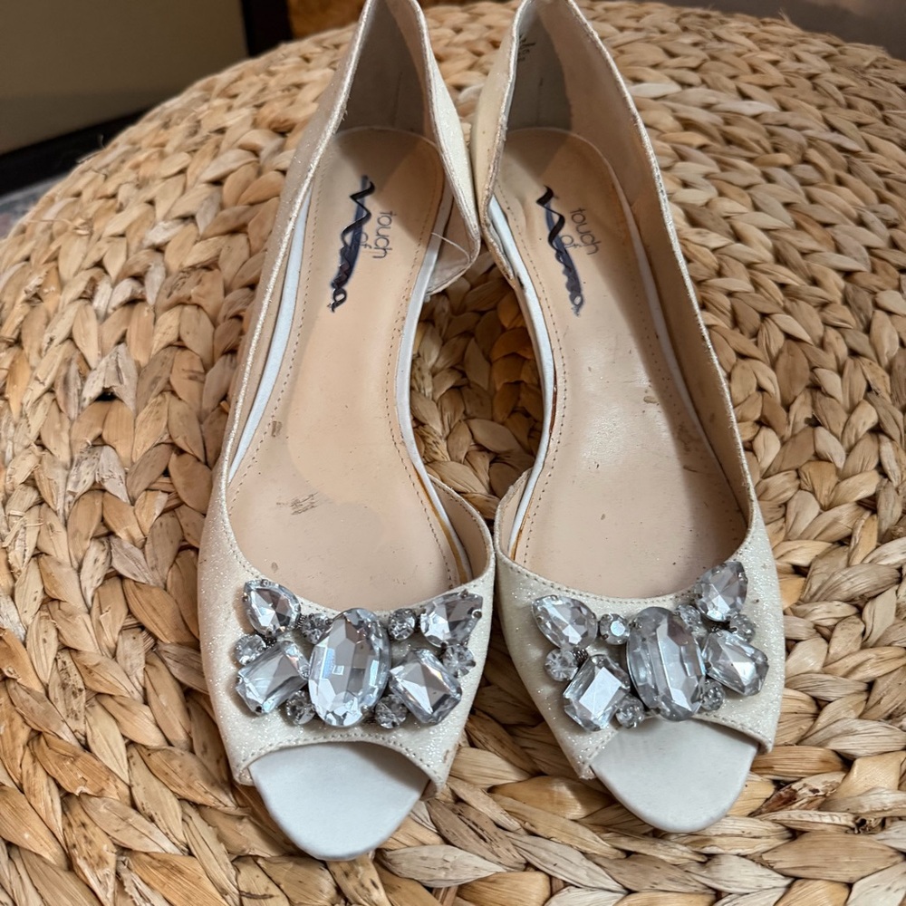 Nina Peep-Toe Women's Shoes with Crystal Embellishments, 8